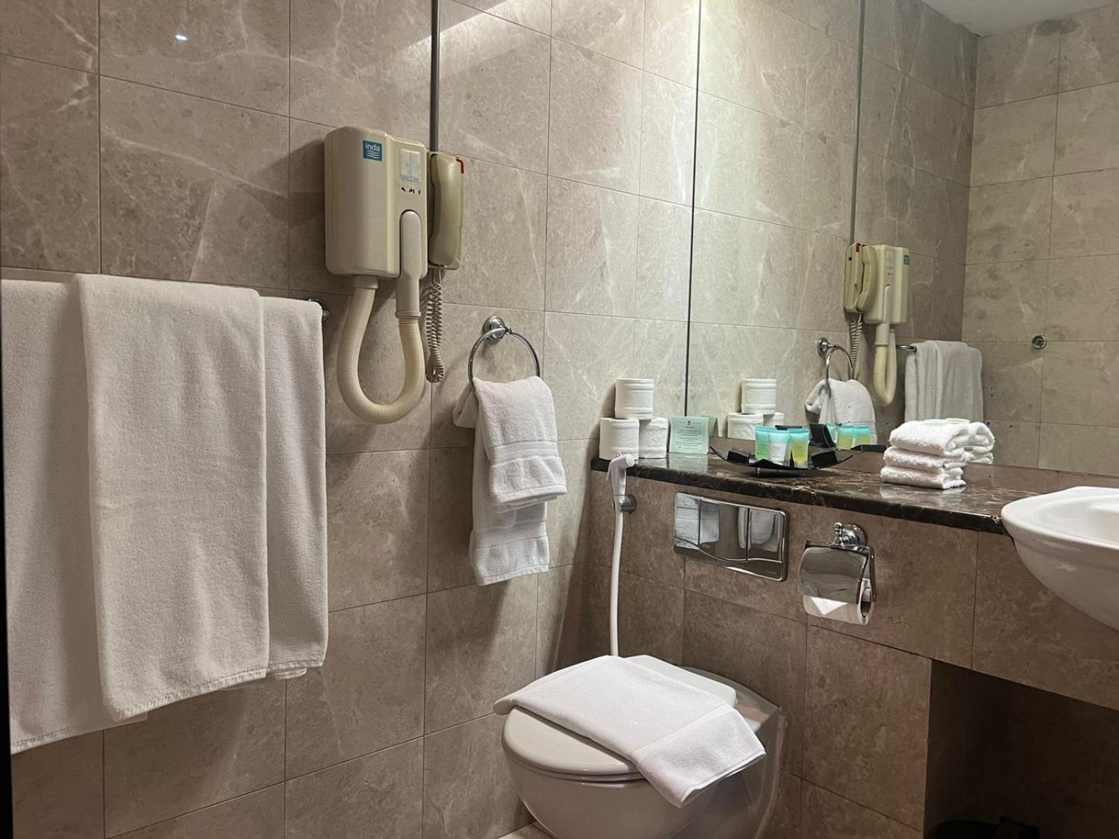Al Jazira Club Hotel Abu Dhabi Bilik gambar